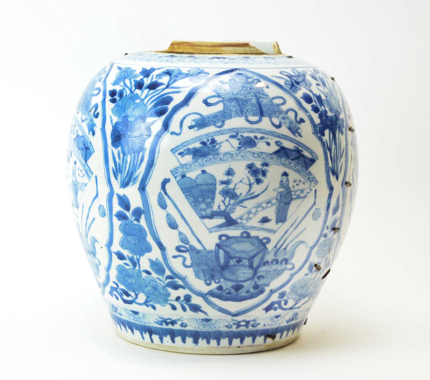 Lot 589 - Kangxi blue and white ginger jar.