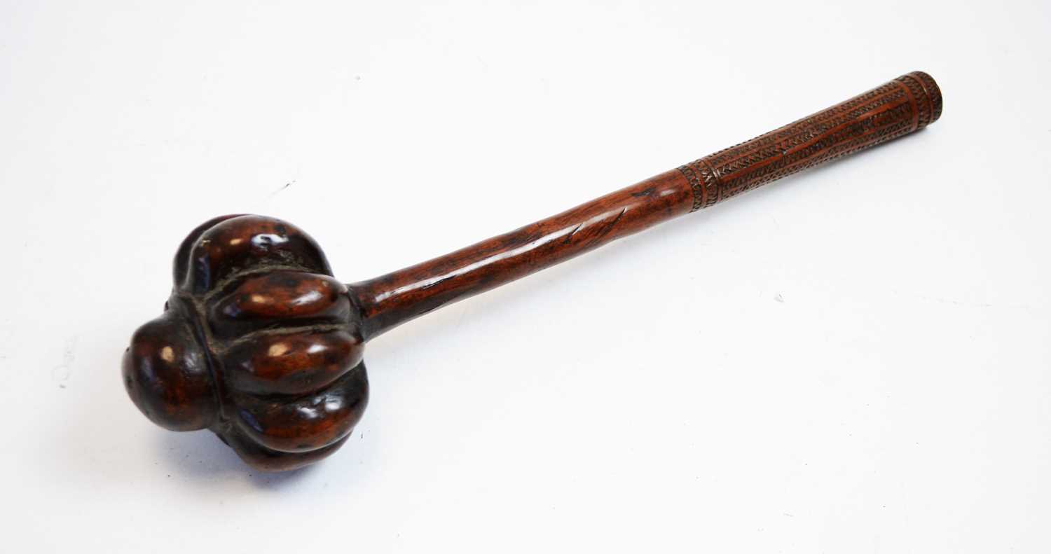 Lot 764 - Fiji throwing club i ula tavatava.