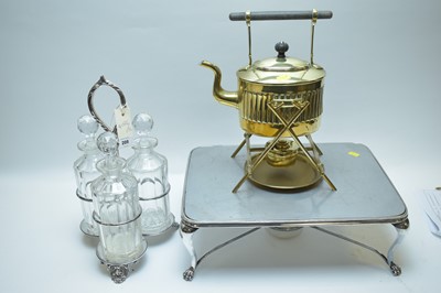 Lot 208 - Miscellaneous plated items.