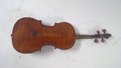 Lot 130 - A selection of violins