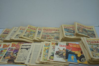 Lot 1457 - The Victor (lge qty); Valliant, Beano and other comics.