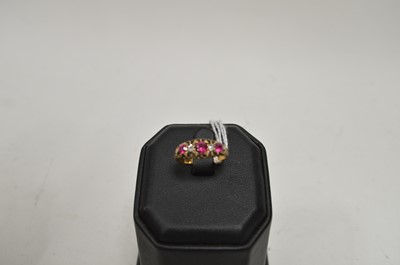 Lot 90 - A ruby and diamond ring
