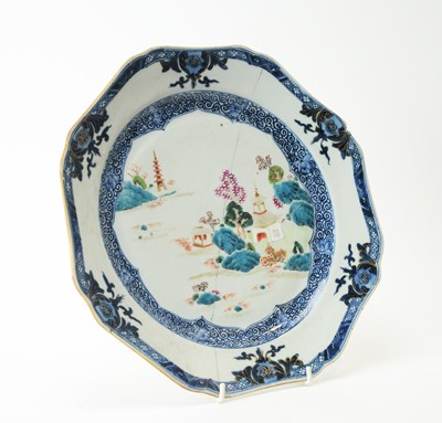 Lot 594 - Chinese famille rose octagonal dish
