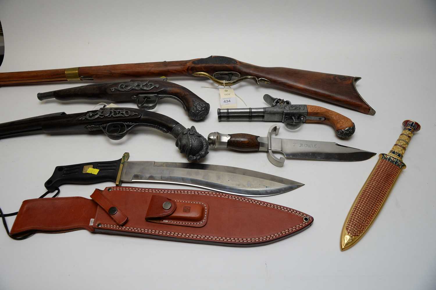 Weapons Reproduction Lot 434 - Reproduction weapons