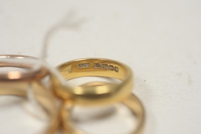 Lot 49 - Four gold rings.