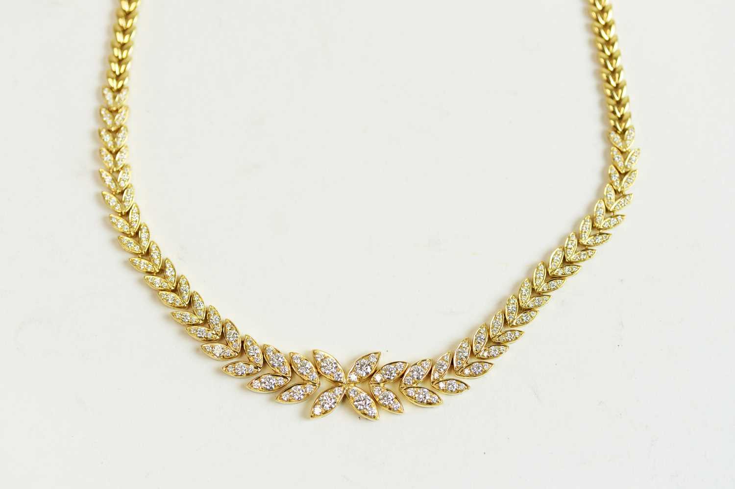 56 - Diamond leaf pattern necklace