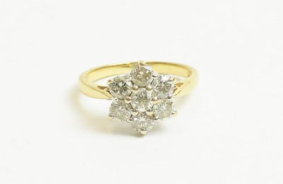 Lot 75 - A diamond cluster ring