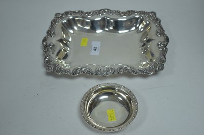 Lot 42 - Two silver dishes