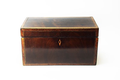 Lot 781 - Georgian tea caddy/ food warmer