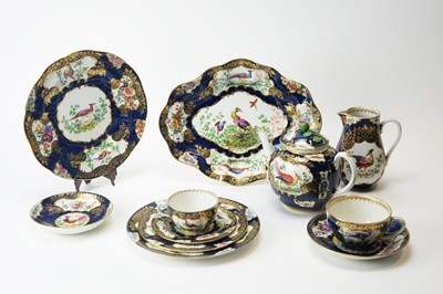 Lot 634 - Extensive Booth's First period Worcester pattern service