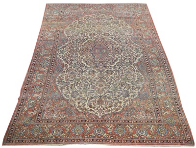 Lot 702 - Isfahan carpet