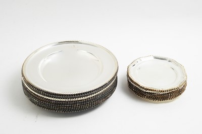 Lot 95 - Twelve plated dishes and side dishes