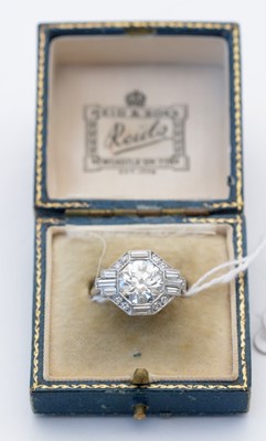 Lot 7 - An Art Deco diamond ring