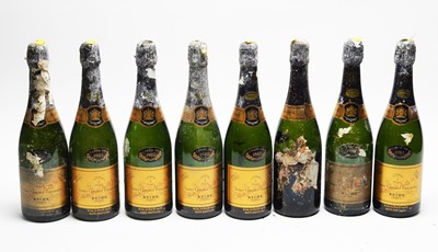 Lot 231 - Veuve Clicquot Champagne 1982