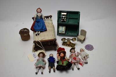 Lot 925 - A collection of miniature dolls, furniture, shop fittings and other items.