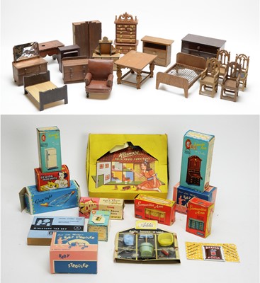 Lot 890 - Kleeware doll's house itemsand other furniture.