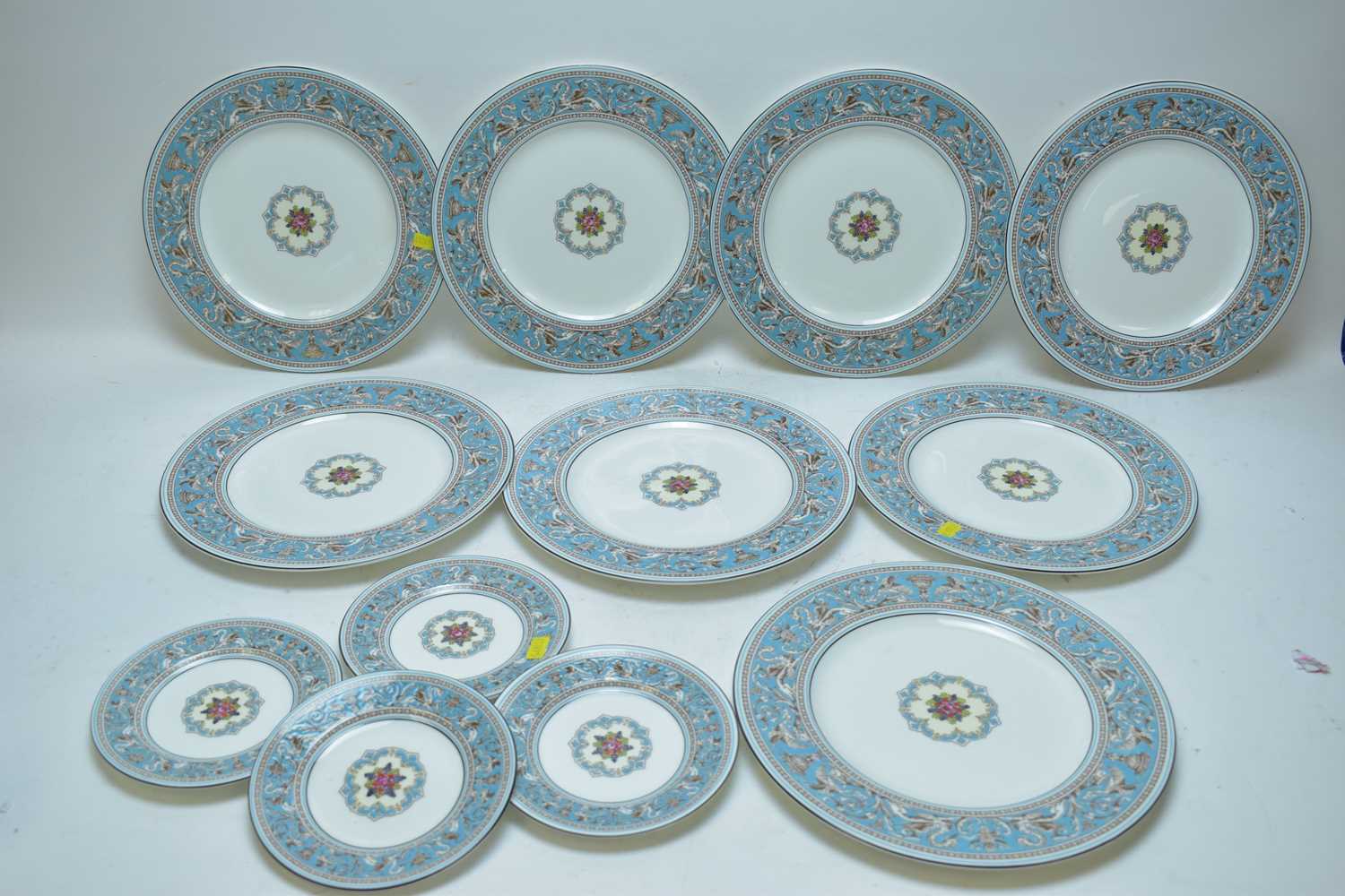 Lot 334 - Wedgwood 'Florentine' dinner and side plates.