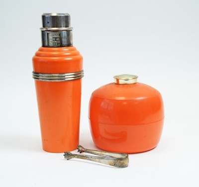 Lot 31 - Master Incolour Cocktail shaker and ice bucket