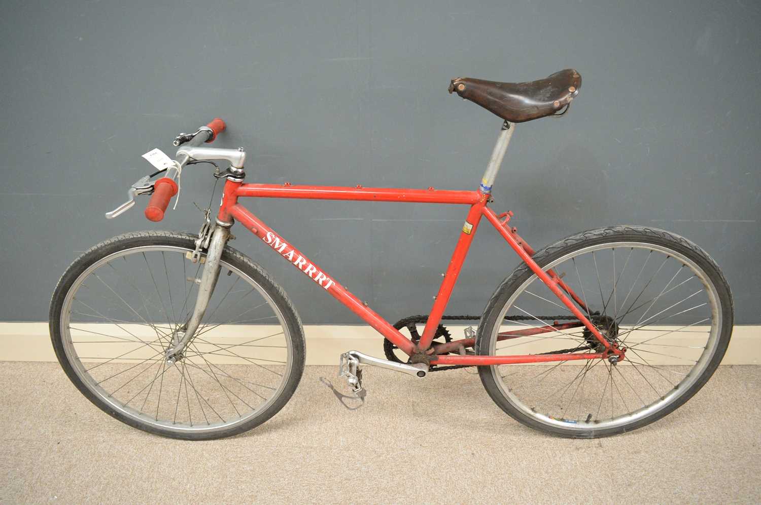 Lot 703 - A single-speed hybrid bicycle.