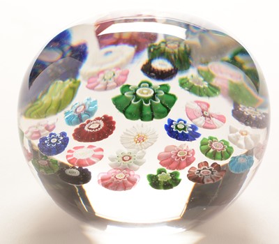 Lot 571 - French 19th Century paperweight
