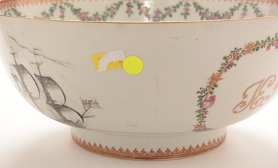 Lot 429 - Two Chinese export mugs and a punch bowl
