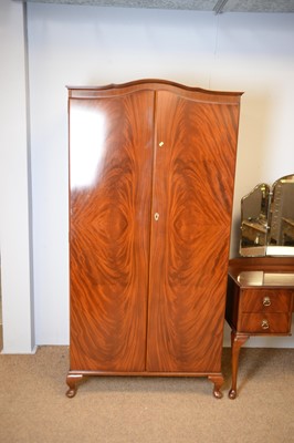 Lot 153 - Beithcraft Ltd: Modern mahogany three-piece bedroom suite.