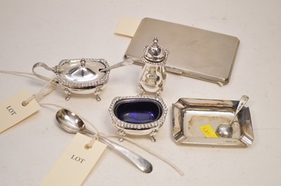 Lot 29 - Silver and plated items