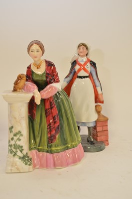 Lot 355 - Ceramic figurines and other items