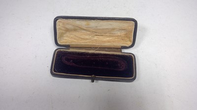 Lot 77 - A fine pocket knife