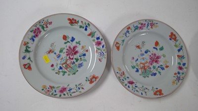 Lot 186 - Chinese and Imari plates and bowls.