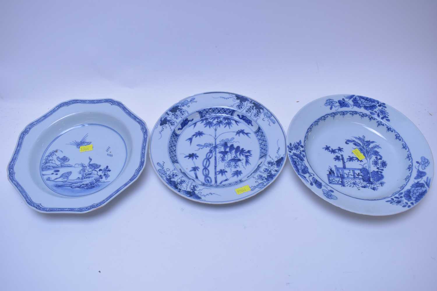 Lot 187 - Chinese Export plate and bowls.