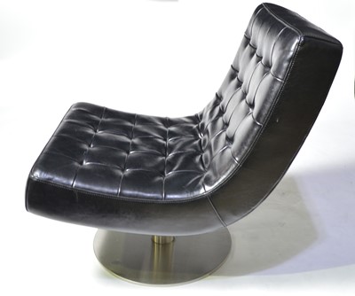 Lot 60 - Modern design swivel easy chair.