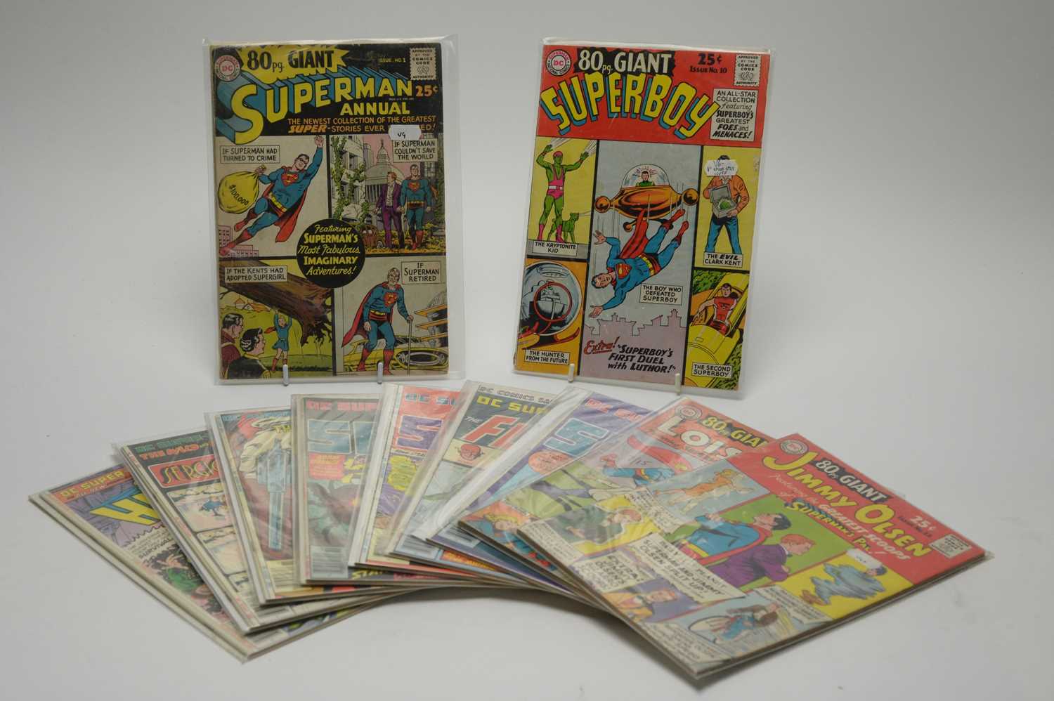 Lot 379 - Superman 80 Page Giant.