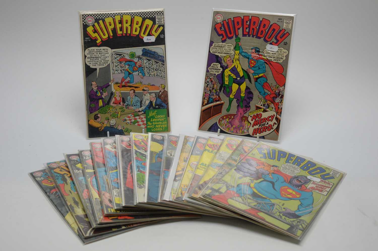 Lot 390 - Superboy.