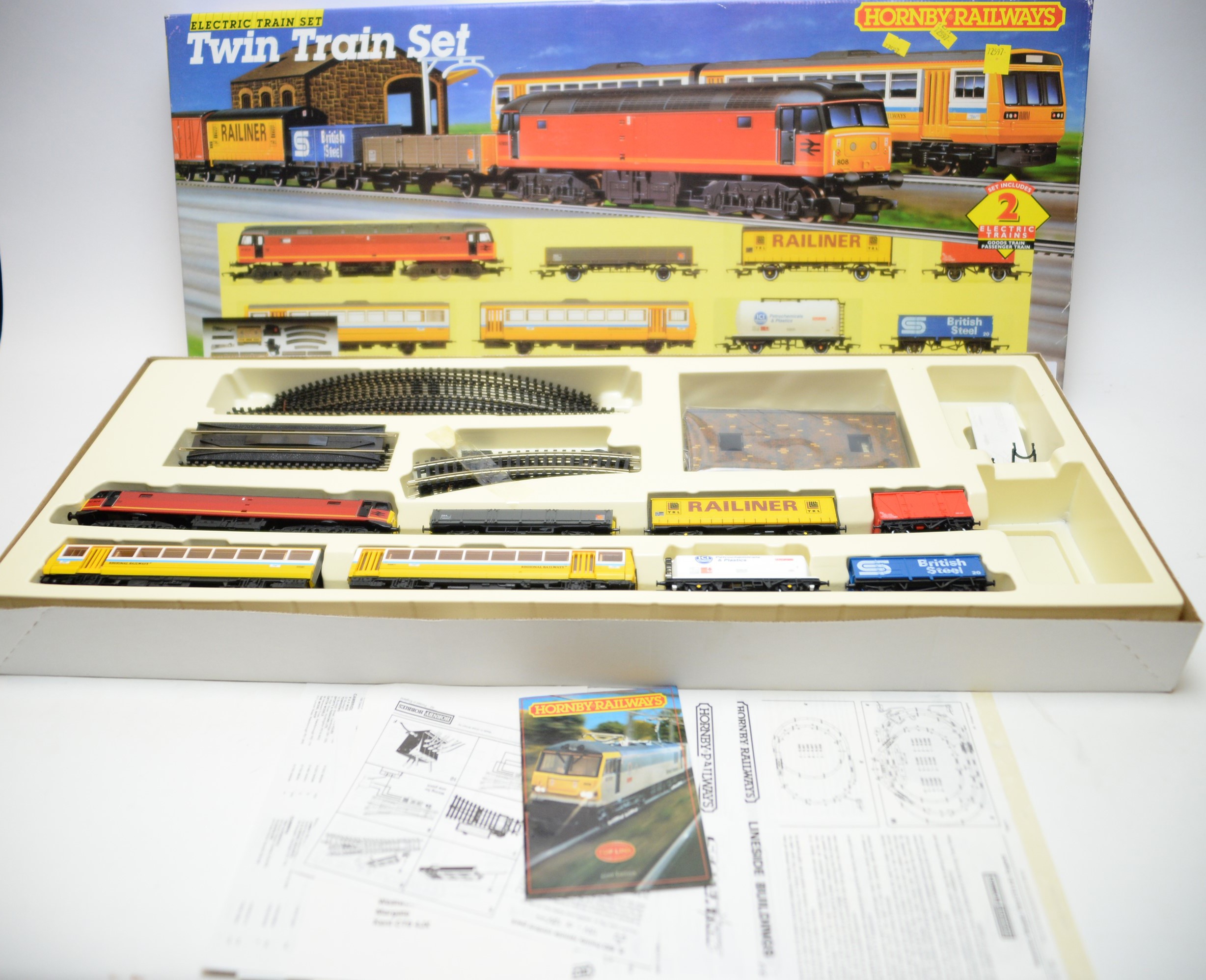Lot 462 A Hornby Railways 00gauge Twin Electric