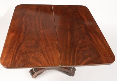 Lot 900 - Victorian mahogany tea table