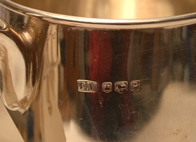 Lot 224 - A silver christening tankard by Edward Viners