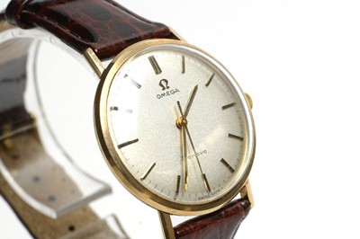 Lot 123 - Gold cased Omega wristwatch