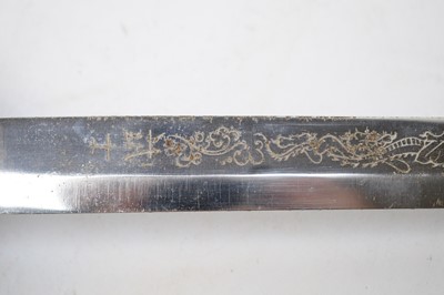 Lot 305 - Japanese katana-style sword.