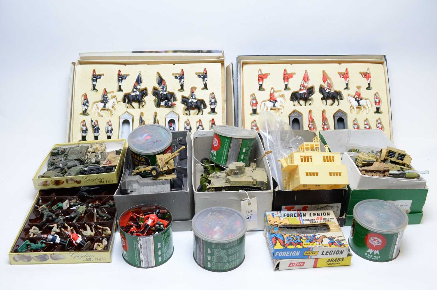 Lot 241 - Dinky Toys American 105mm gun, and other toys, etc.