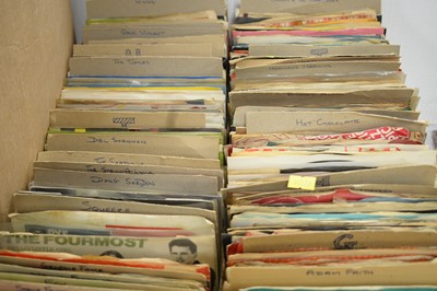 Lot 443 - Large collection of 45rpm singles.