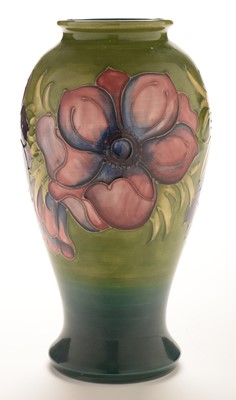 Lot 499 - Moorcroft Anemone vase