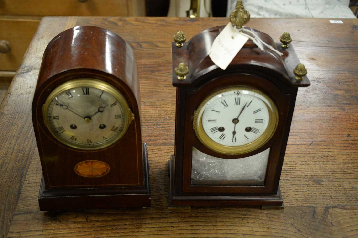 Lot 147 - Two mantel clocks.
