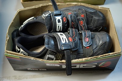 Lot 733 - Pair of Sidi Mirage road shoes.
