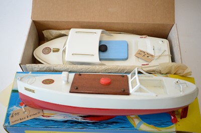 Lot 860 - Sutcliffe tinplate clockwork model boats.