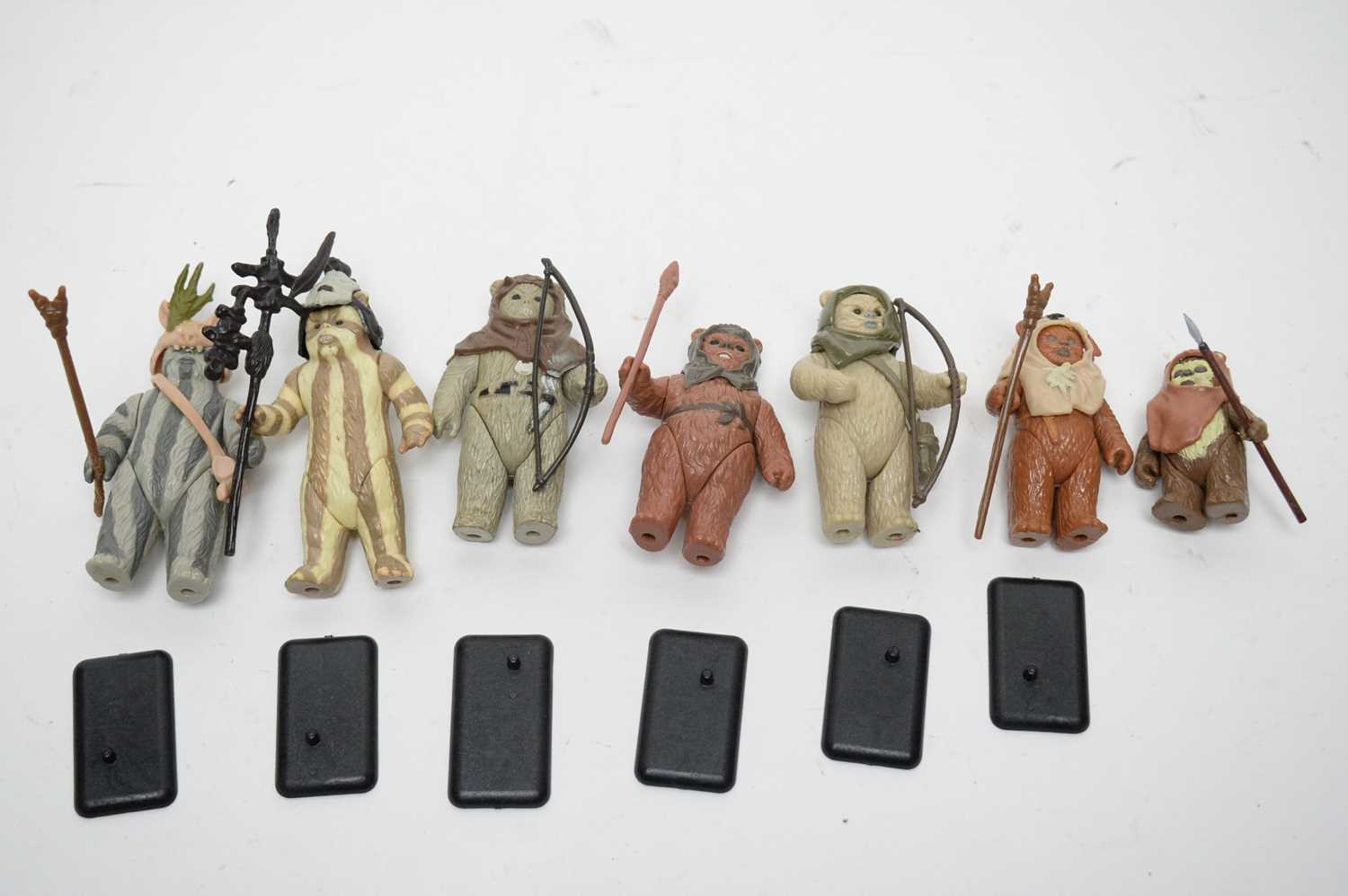 Lot 953 - Star Wars Ewok figures