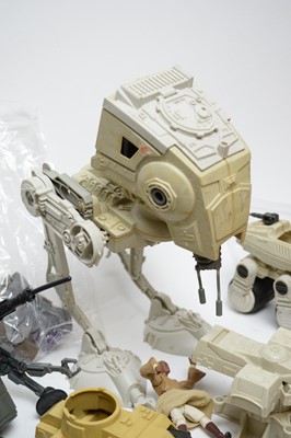 Lot 968 - Star Wars vehicles, figures and parts