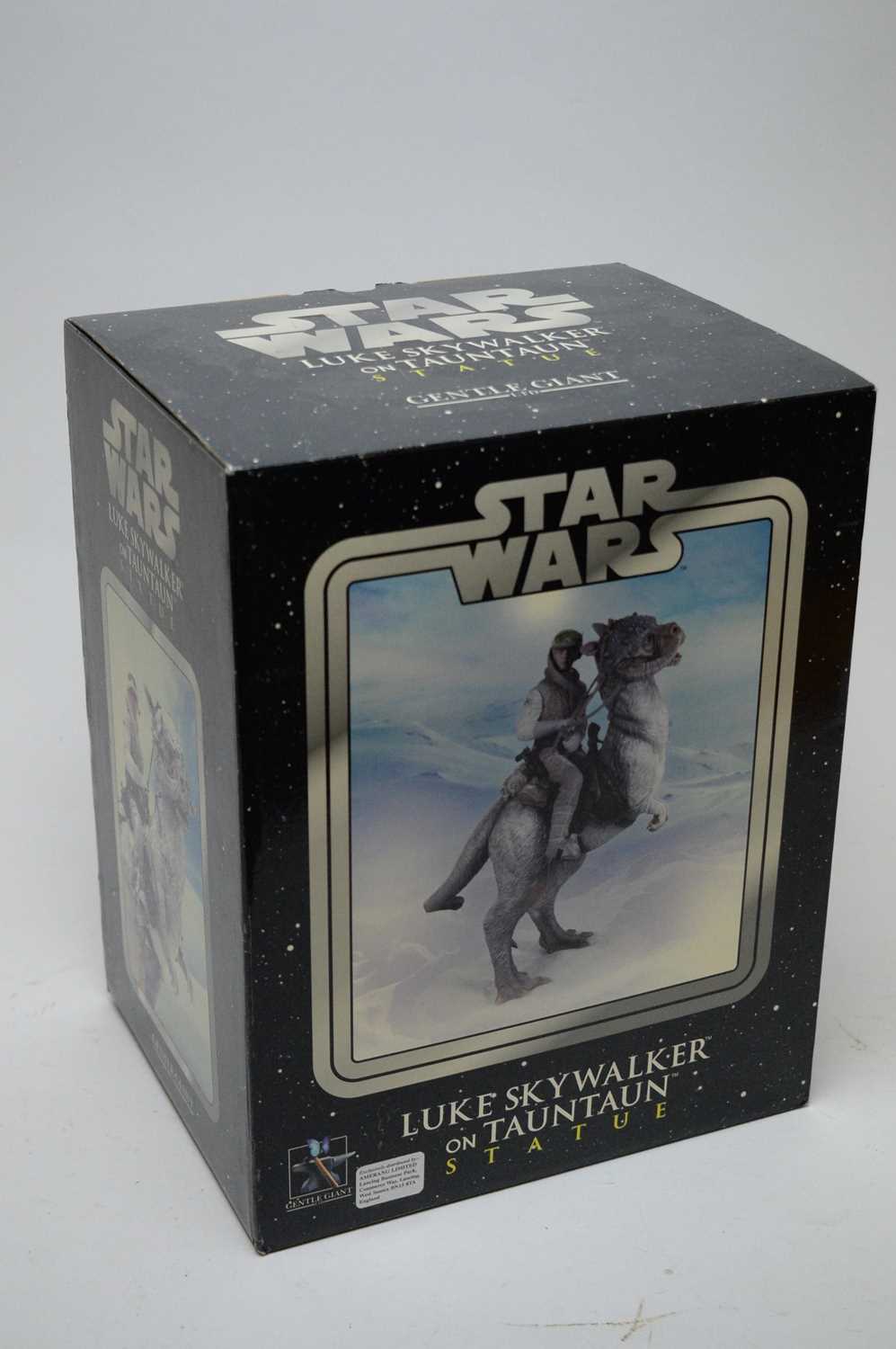 Gentle Giant Star Wars retailer Luke on Tauntaun statue