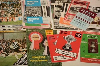 Lot 1085 - Newcastle United Fairs' Cup football programmes.