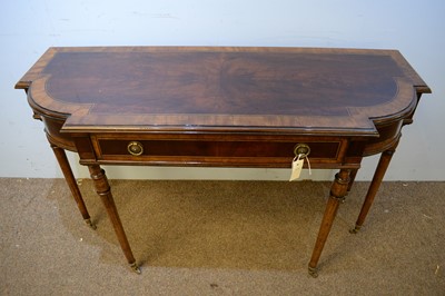 Lot 22 - 20th C bowfront side table.